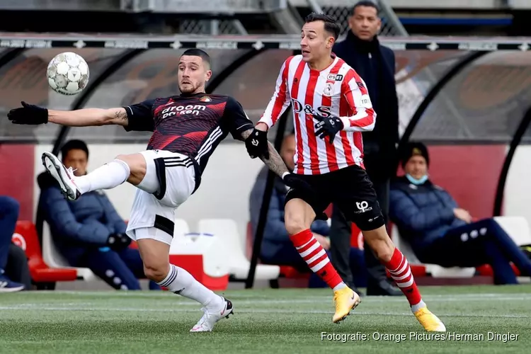 Feyenoord start 2021 met winst in Rotterdamse derby