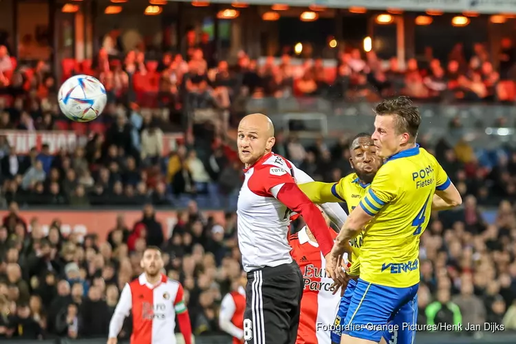 Feyenoord wint nipt van SC Cambuur