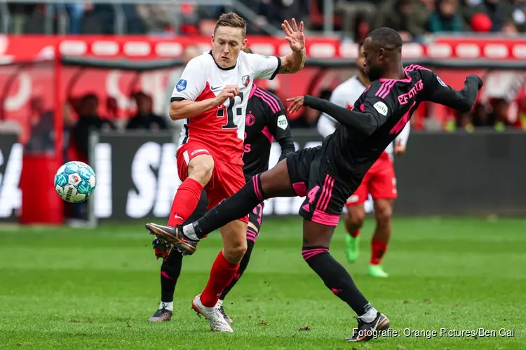 Feyenoord in slotfase naast FC Utrecht