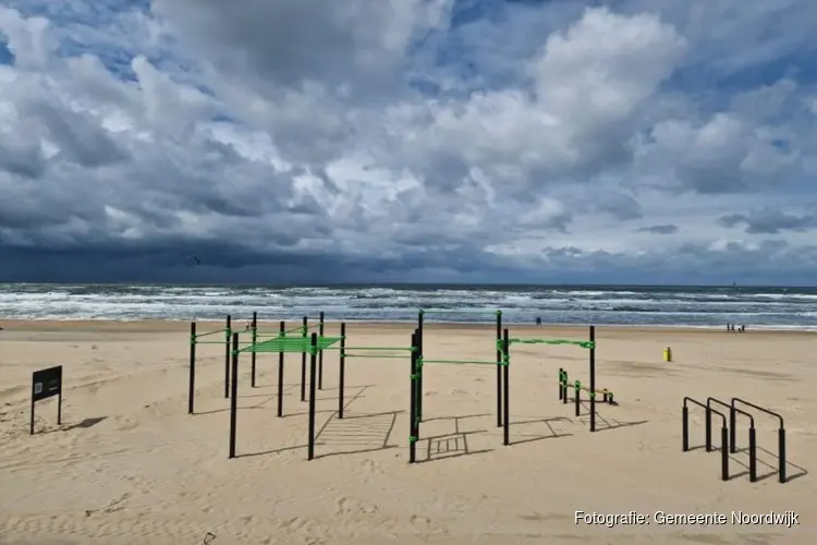 Sporten op het strand van Noordwijk