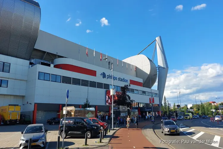 PSV ten koste van bekerhouder Feyenoord naar halve finale