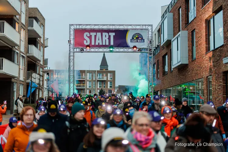 6.500 deelnemers genieten van lichtspektakel tijdens 4e editie Zandvoort Light Walk